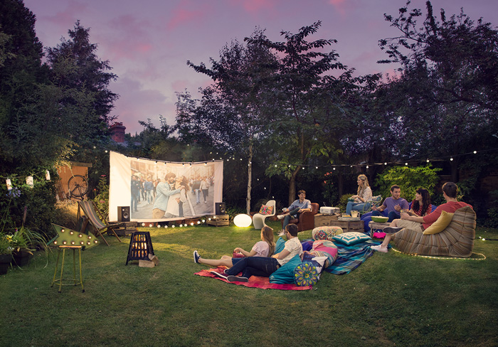 outdoor projector cinema